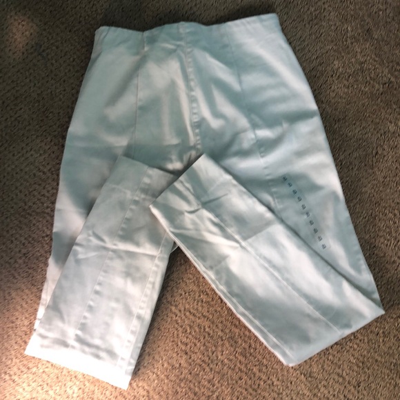 🟢 H&M Cream Slacks - Picture 2 of 3